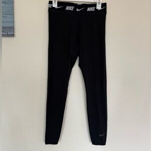 Nike Women size Medium Black Active Leggings
